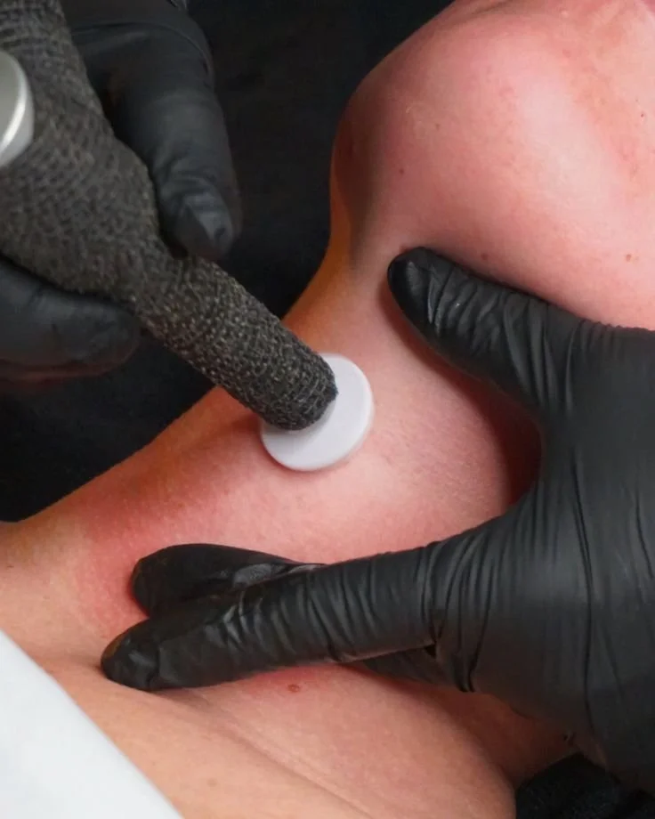 Don't+Forget+Your+Neck+&+Décolletage_+Age-Defying+Secrets!